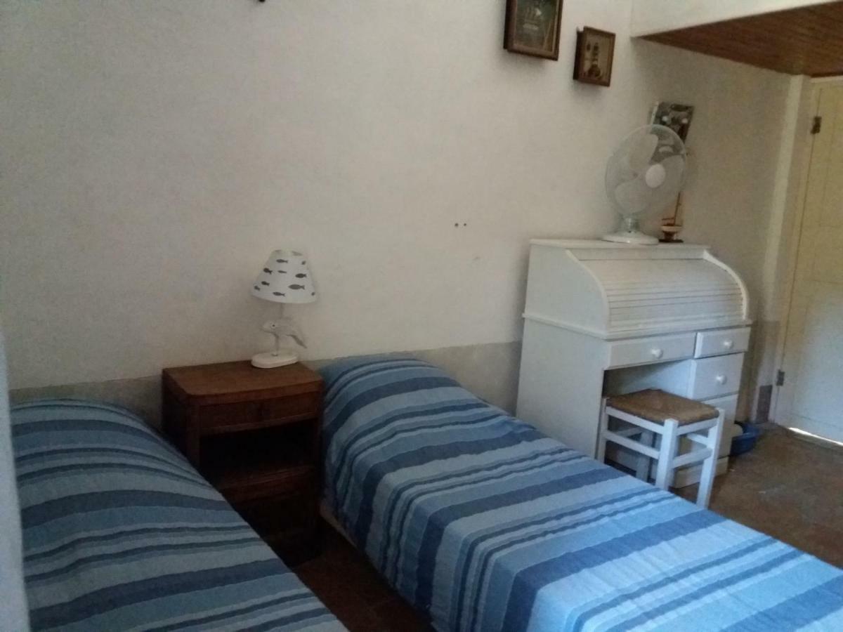 Le Patio Des Cigales Bed & Breakfast Roquefort-des-Corbieres ภายนอก รูปภาพ