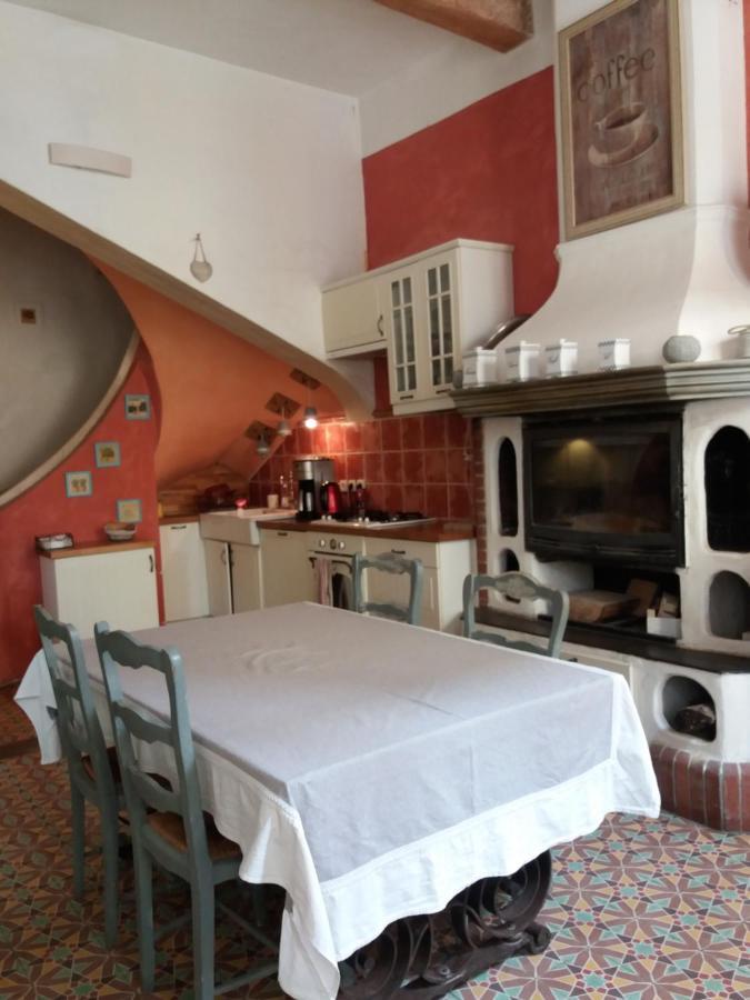 Le Patio Des Cigales Bed & Breakfast Roquefort-des-Corbieres ภายนอก รูปภาพ